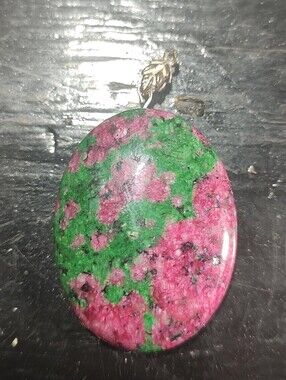 Zoisite Green & Pink Stone Oval Pendant Necklace - Unbranded